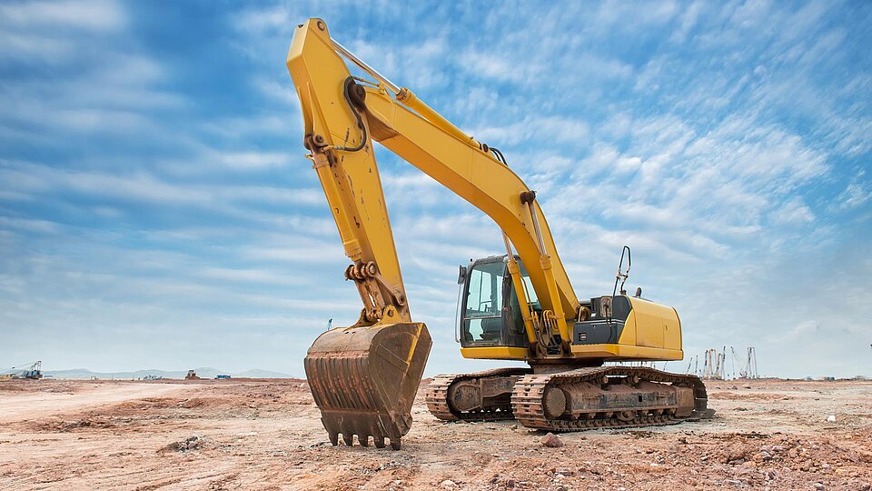 Bagger/Baumaschine auf Baustelle/ Erde
