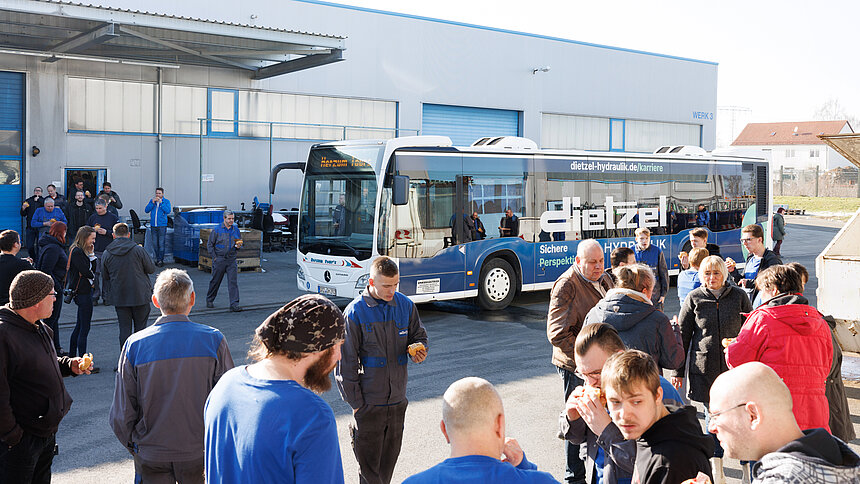 Dietzel Hydraulik Bus