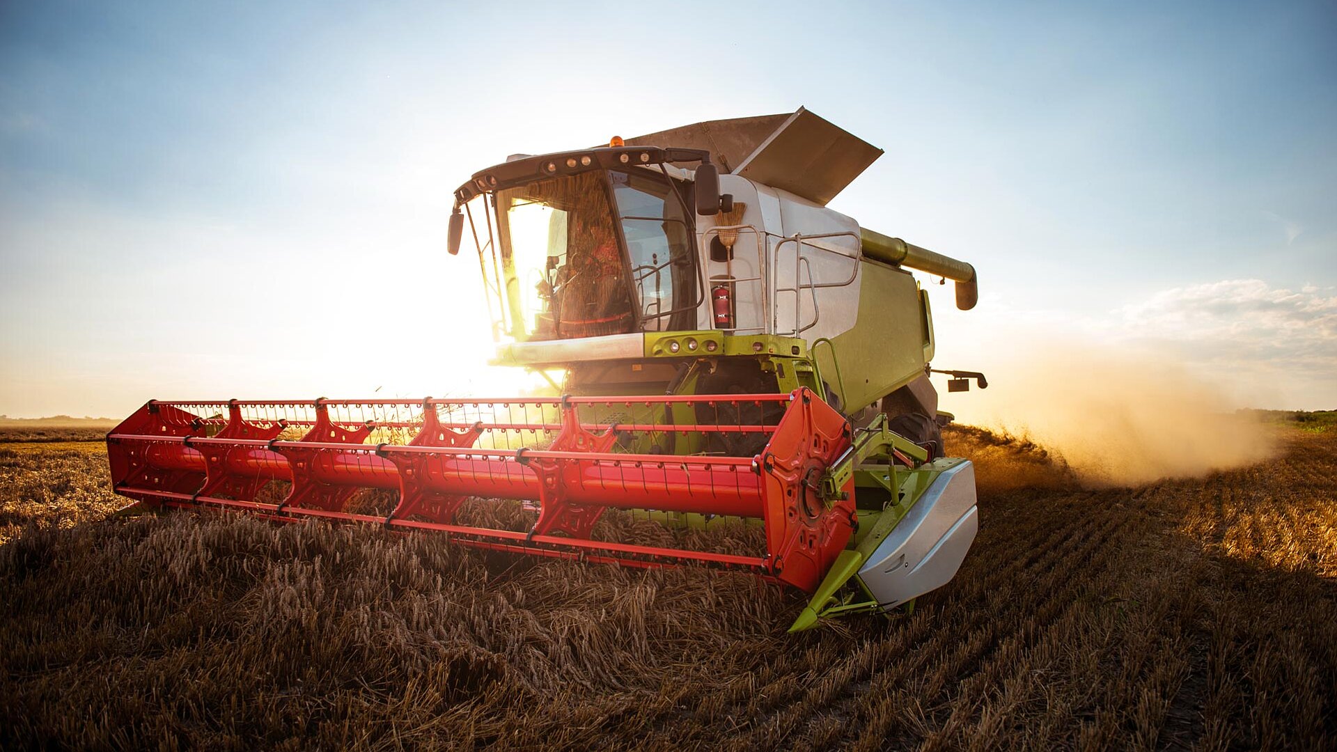 Mähdrescher Landmaschine auf Feld